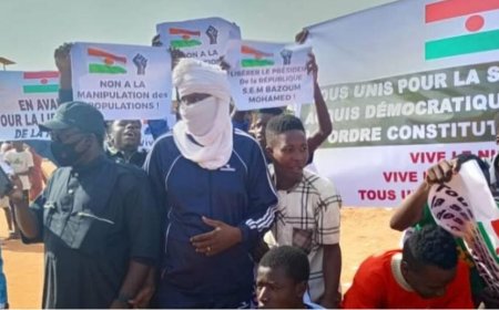 Niger: Abashigikiye uwahiritswe ku butegetsi bakoze imyigaragambyo, bamwe batabwa muri yombi.