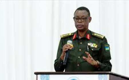 (Rtd) Gen James Kabarebe yahawe inshingano nshya, Francis Gatare asubira muri RDB.