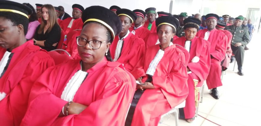 Urugaga rw'abavoka rwasabye ko hasuzumwa ikibazo cy'abafungwa by'agateganyo igihe kirekire.