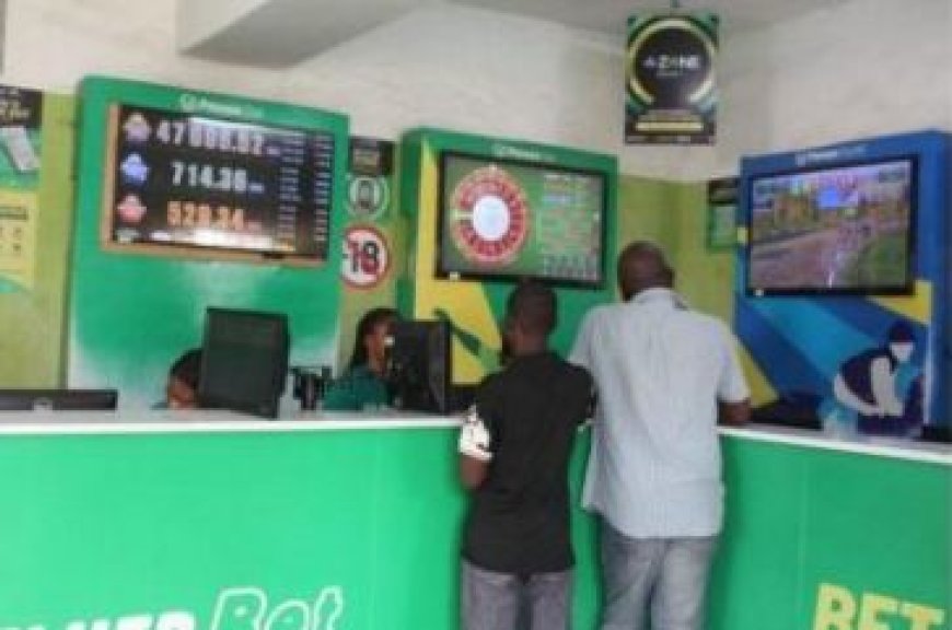 Abakina imikino y’amahirwe [Betting] barasabwa kwirinda ingaruka ishobora kubateza.