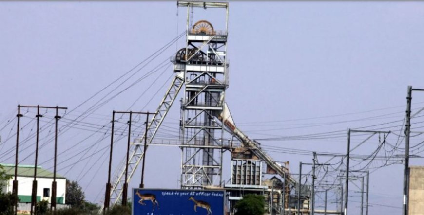 S. Africa: eleven deaths in platinum mine accident