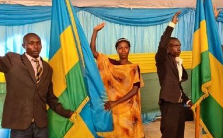 Abagiye gusezerana imbere y’amategeko ntibazongera gusabwa gufata ku ibendera ry’igihugu