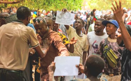 Ousted Political Leaders Challenge Dissolution of Parties