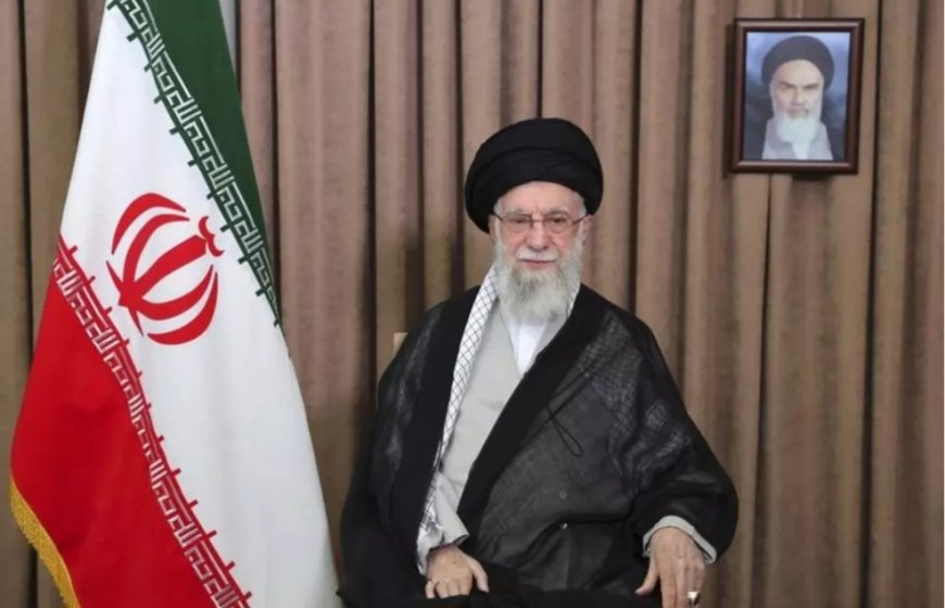 Khamenei yihanangirije Perezida Trump: Iran ntiyemera ibyo gusabwa  kumanika amaboko