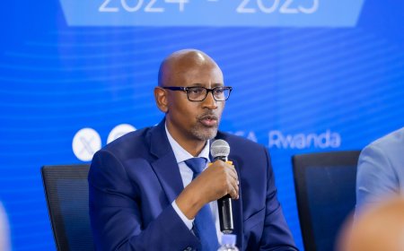 Abanyeshuri 89.1% batsinze ibizamini bya Leta bisoza amashuri yisumbuye (amafoto)