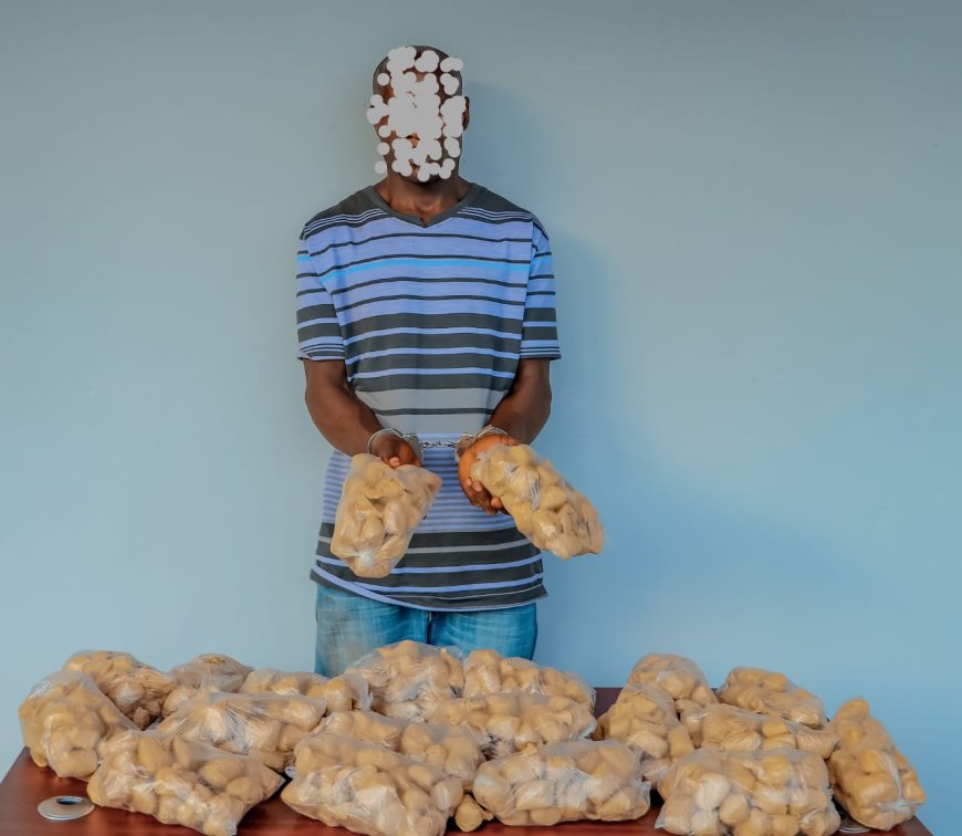 Yafatanywe ibiro bisaga 6 by’urumogi arimo kurukwirakwiza